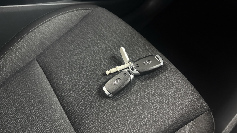 Hyundai KONA 100kW Premium 39kWh 5dr Auto Electric Hatchback